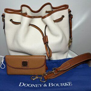 Dooney & Bourke White and Brown Medium Purse and Wallet